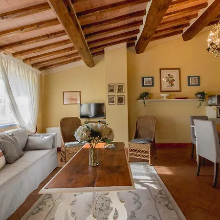 Fattoria Sardi Alloggio per agriturismo Lucca